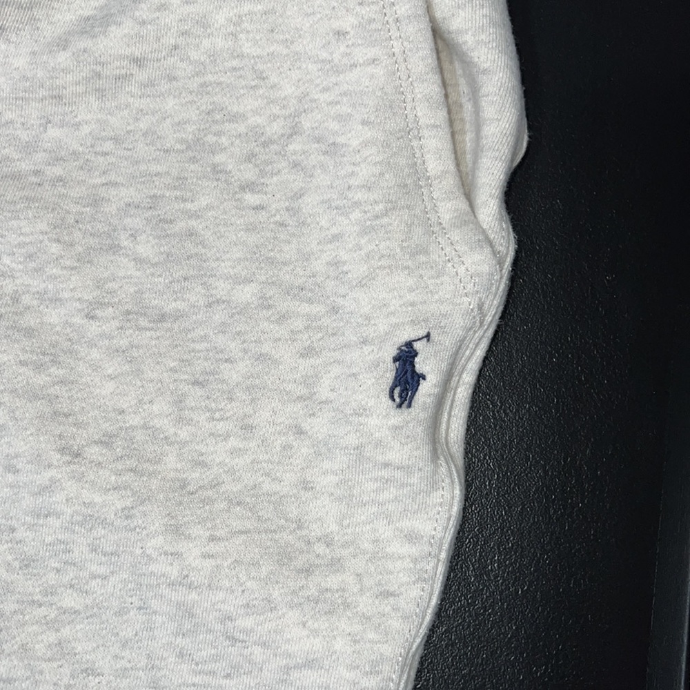 Boys’- Polo Ralph Lauren cream sweatpants - Picture 4 of 5